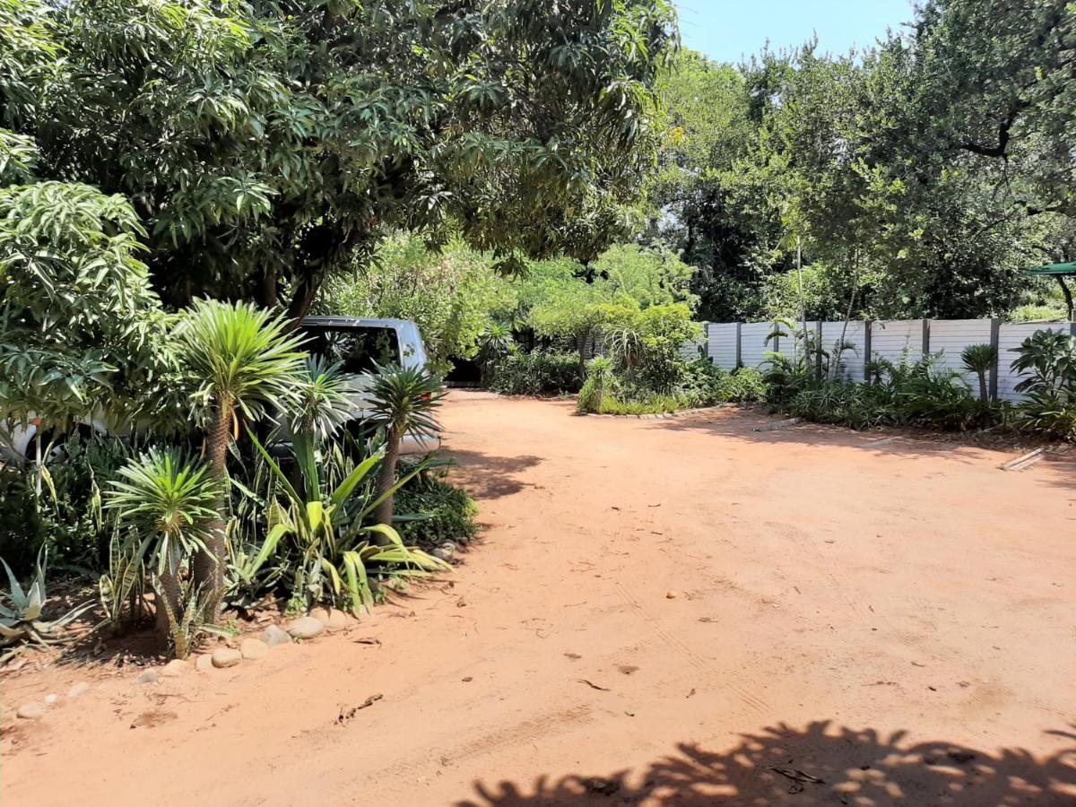 Elephant Walk Guesthouse And Back Packers Phalaborwa Exterior foto