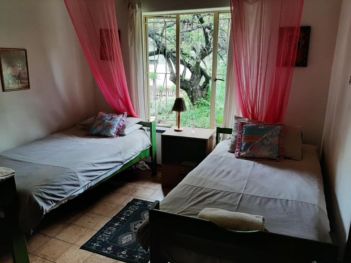 Elephant Walk Guesthouse And Back Packers Phalaborwa Exterior foto