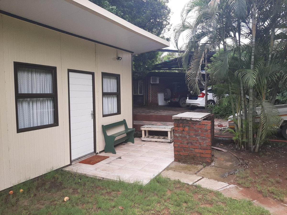 Elephant Walk Guesthouse And Back Packers Phalaborwa Exterior foto